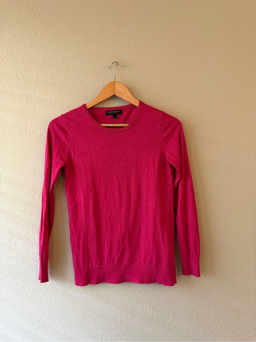 Banana Republic Silk Cashmere Pink Crewneck Sweater XS Preppy Old Money